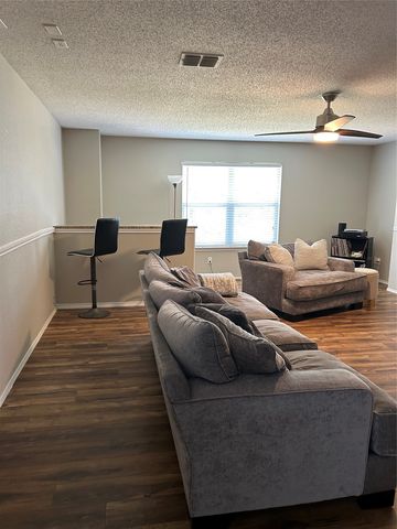 7107 Chambers Creek Lane, Arlington, TX 76002