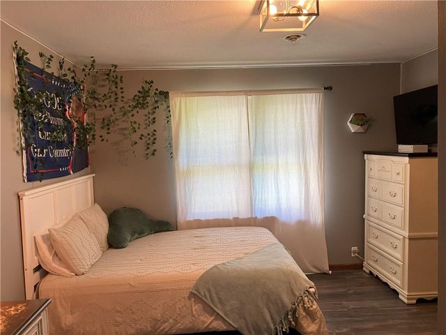 708 E Grand Avenue, Lacygne, KS 66040