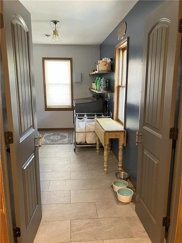 708 E Grand Avenue, Lacygne, KS 66040