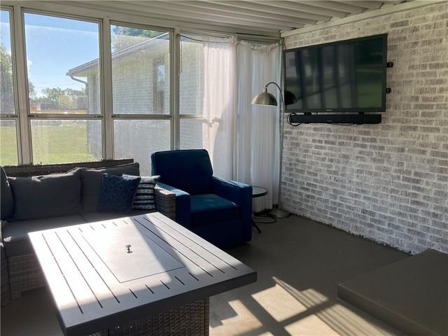 708 E Grand Avenue, Lacygne, KS 66040