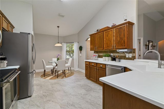 10330 PLEASANT VIEW DR., Leesburg, FL 34788