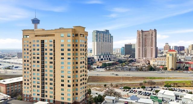 215 Center St Apt 1805, San Antonio, TX 78202