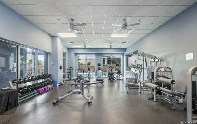 215 Center St Apt 1805, San Antonio, TX 78202
