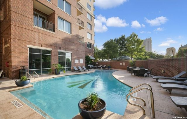 215 Center St Apt 1805, San Antonio, TX 78202