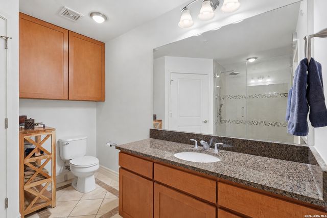 215 Center St Apt 1805, San Antonio, TX 78202