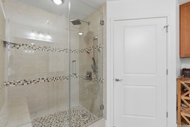 215 Center St Apt 1805, San Antonio, TX 78202