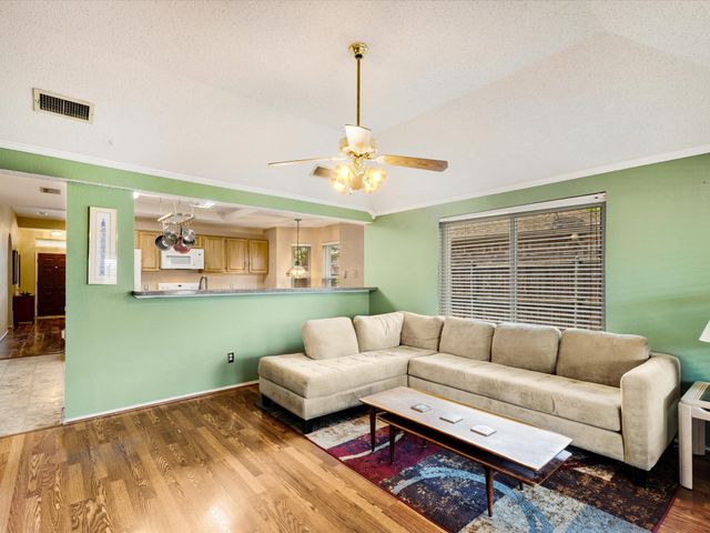 2104 Homestead Drive, Mesquite, TX 75181