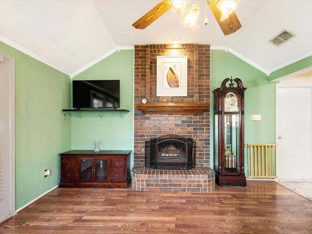 2104 Homestead Drive, Mesquite, TX 75181