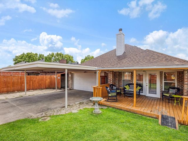 2104 Homestead Drive, Mesquite, TX 75181