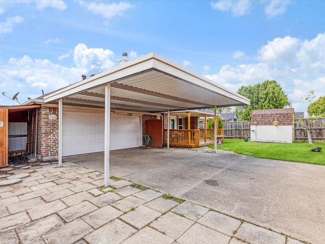 2104 Homestead Drive, Mesquite, TX 75181