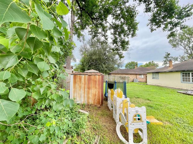 2214 Rhyme Court Road, Houston, TX 77067