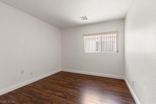5009 Lone Wolf Avenue, Las Vegas, NV 89131