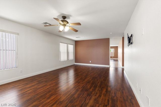 5009 Lone Wolf Avenue, Las Vegas, NV 89131