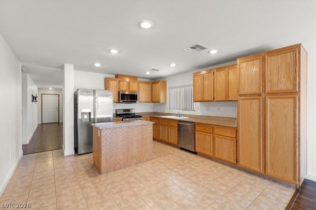5009 Lone Wolf Avenue, Las Vegas, NV 89131
