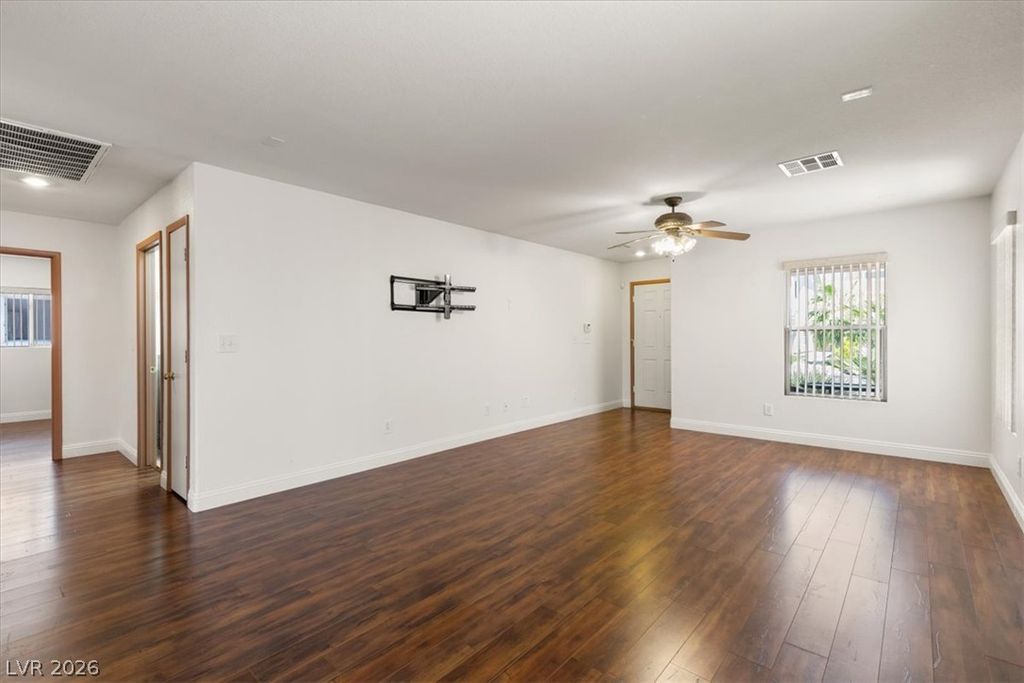 5009 Lone Wolf Avenue, Las Vegas, NV 89131 — photo 4