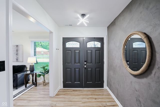 512 Lexington Boulevard, Carmel, IN 46032