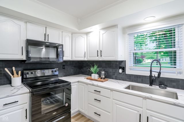 512 Lexington Boulevard, Carmel, IN 46032