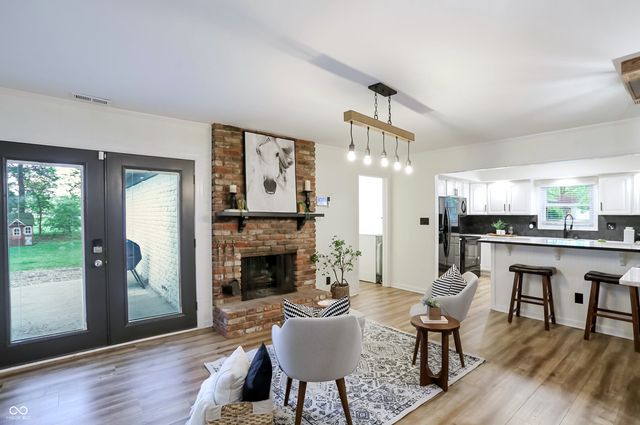 512 Lexington Boulevard, Carmel, IN 46032