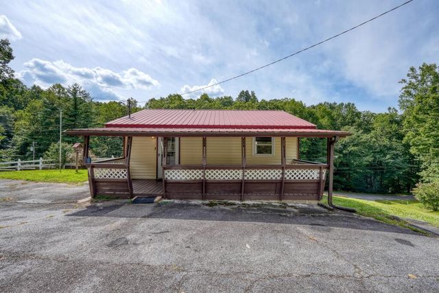 733 Jones Street, Blairsville, GA 30512