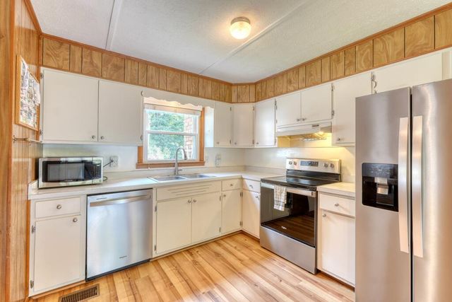 733 Jones Street, Blairsville, GA 30512