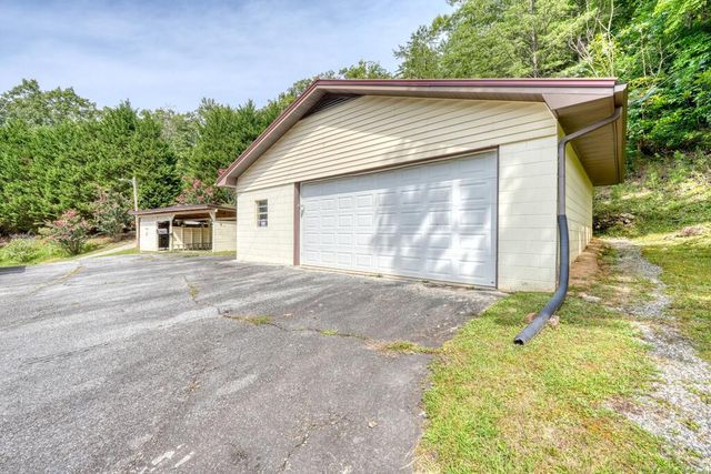 733 Jones Street, Blairsville, GA 30512