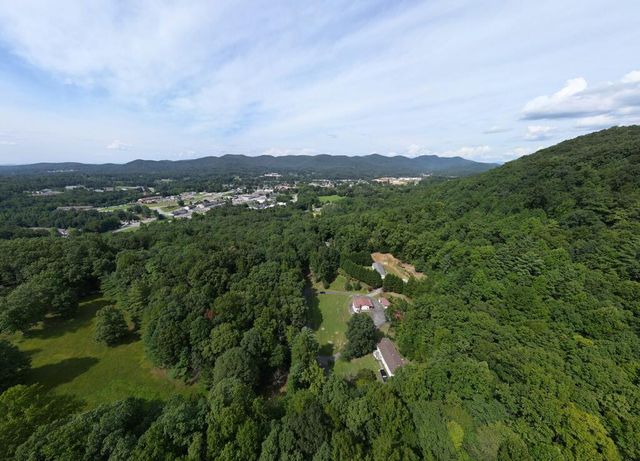 733 Jones Street, Blairsville, GA 30512