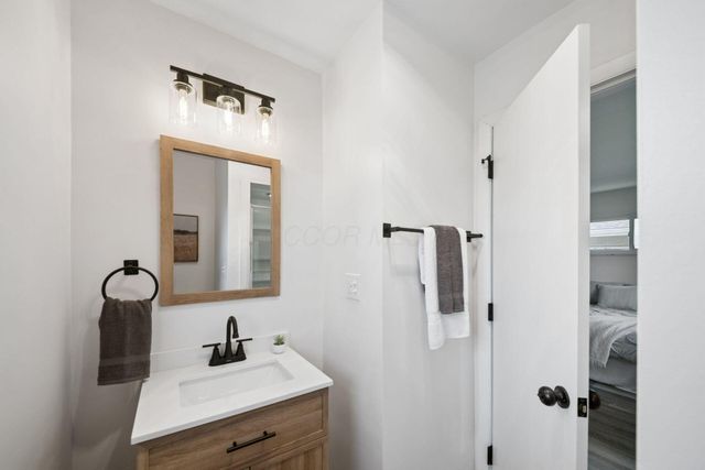 2633 Floribunda Drive, Columbus, OH 43209