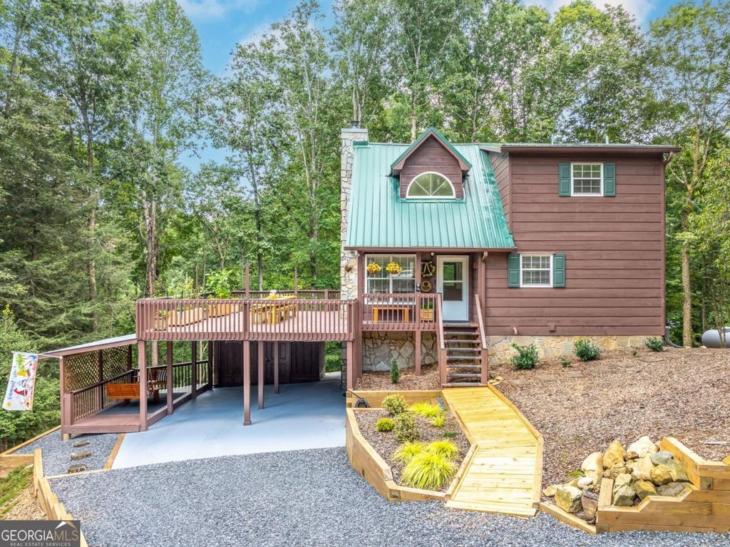 56 Hunterhill Way, Ellijay, GA 30540