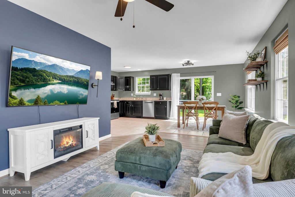 Image 12 of property listing at 118 STEWART LN, Grasonville, MD 21638