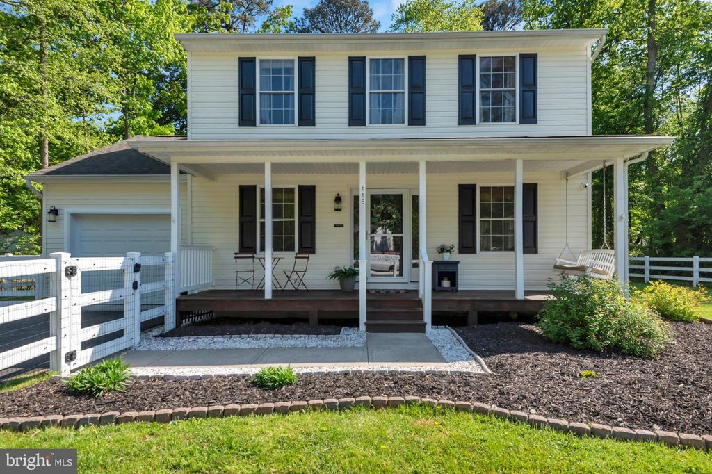 Image 2 of property listing at 118 STEWART LN, Grasonville, MD 21638