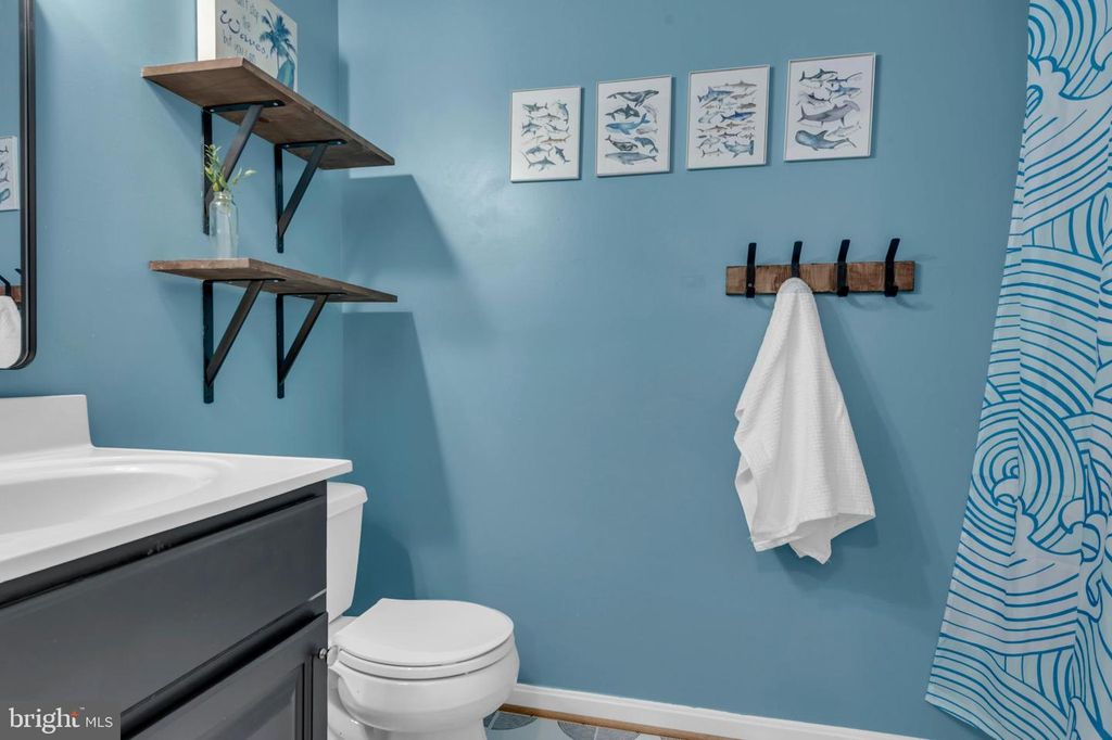 Image 30 of property listing at 118 STEWART LN, Grasonville, MD 21638