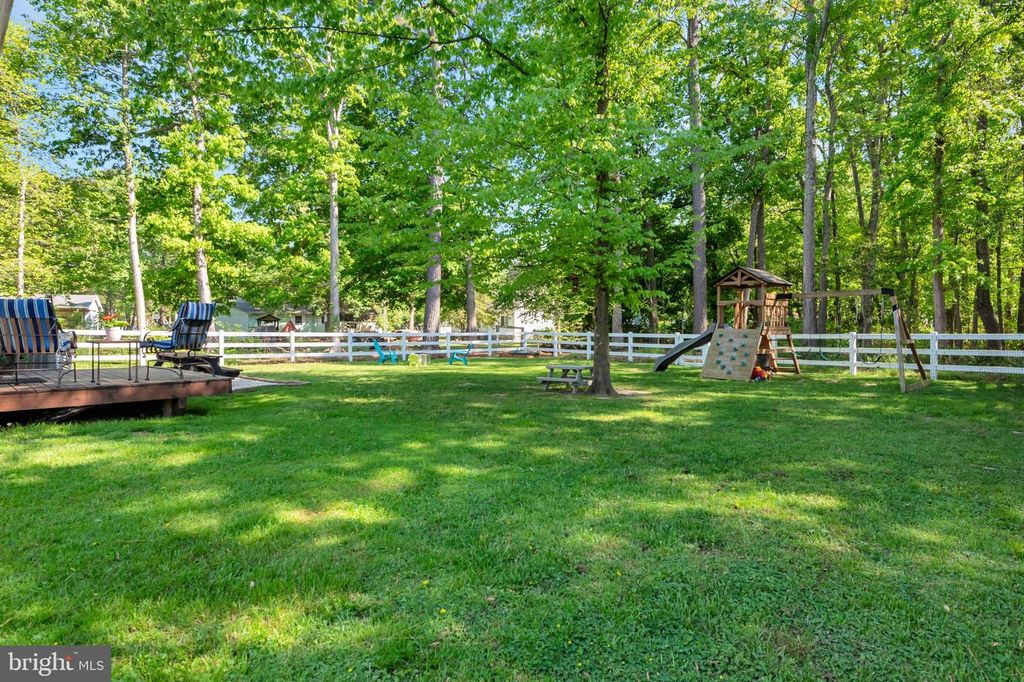 Image 37 of property listing at 118 STEWART LN, Grasonville, MD 21638