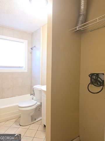 1347 E Washington Road A, East Point, GA 30344