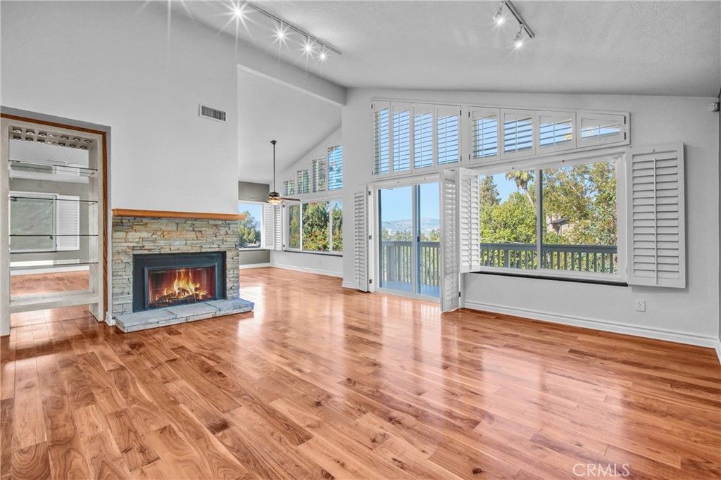 5217 Marmol, Woodland Hills, CA 91364 — photo 5