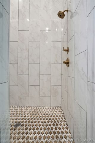 7409 S Chestnut Avenue, Broken Arrow, OK 74011