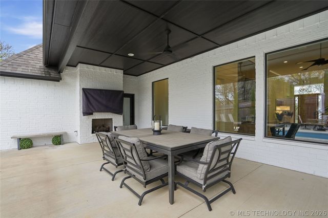 7409 S Chestnut Avenue, Broken Arrow, OK 74011