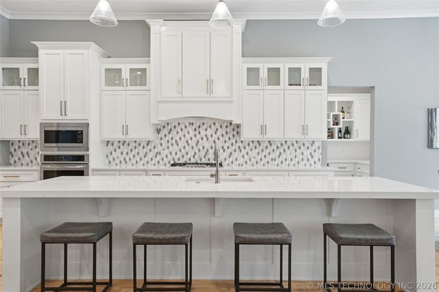 7409 S Chestnut Avenue, Broken Arrow, OK 74011