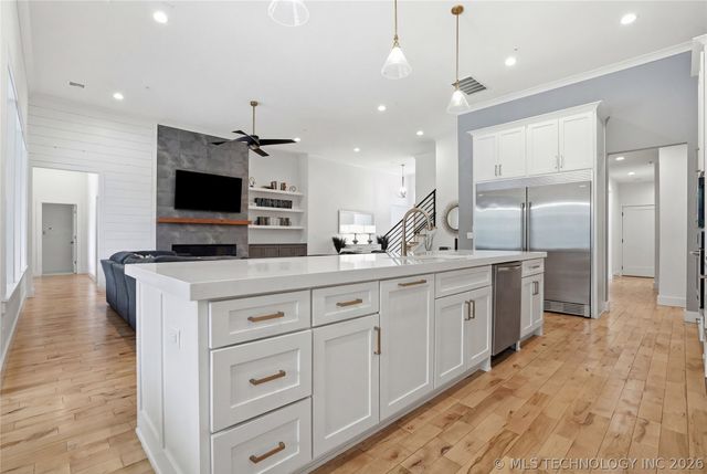 7409 S Chestnut Avenue, Broken Arrow, OK 74011