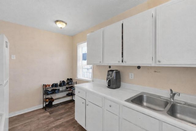 2422 Joyce Avenue, Columbus, OH 43211