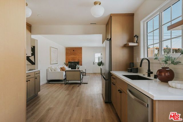 3439 W 59th Place, Los Angeles, CA 90043