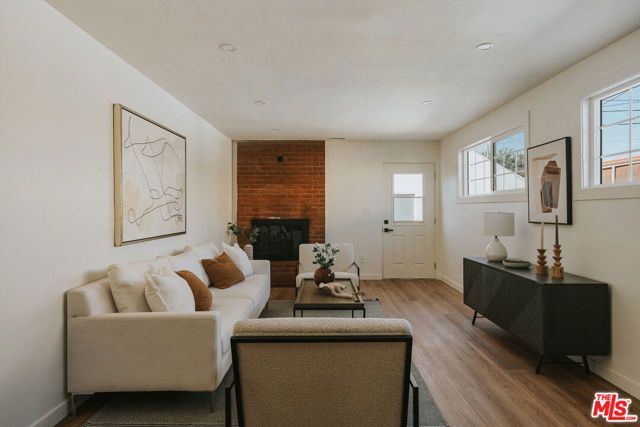 3439 W 59th Place, Los Angeles, CA 90043