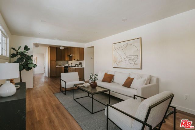 3439 W 59th Place, Los Angeles, CA 90043