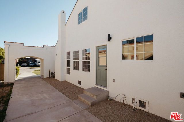 3439 W 59th Place, Los Angeles, CA 90043