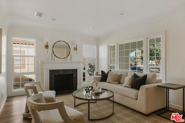 3439 W 59th Place, Los Angeles, CA 90043