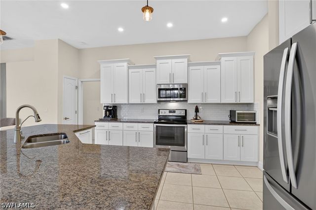 6817 Eagle ST, Fort Myers, FL 33966