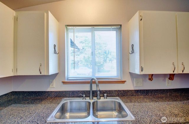1206 Crystal Lane, Burlington, WA 98233