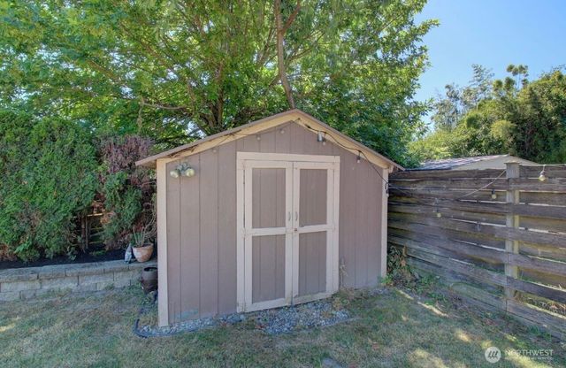 1206 Crystal Lane, Burlington, WA 98233
