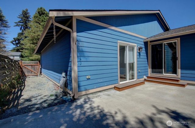 1206 Crystal Lane, Burlington, WA 98233