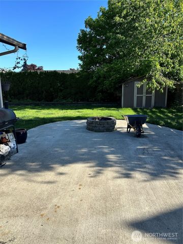 1206 Crystal Lane, Burlington, WA 98233