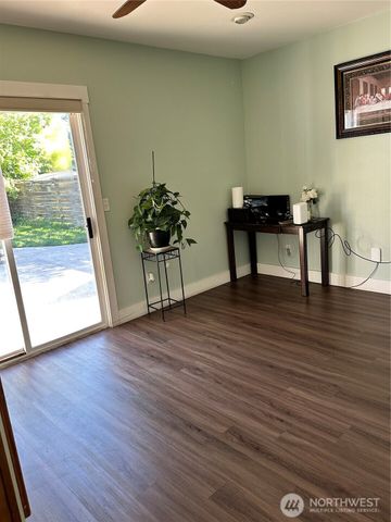 1206 Crystal Lane, Burlington, WA 98233